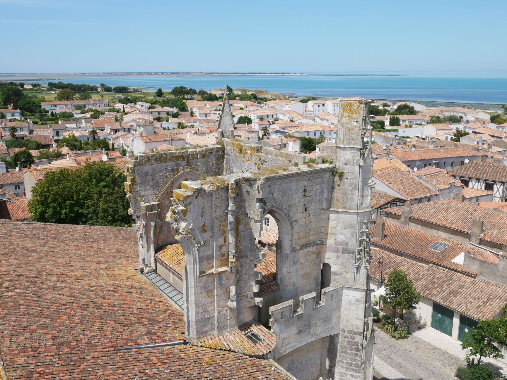 Bâchage de toiture équipe à Cagnes-sur-Mer